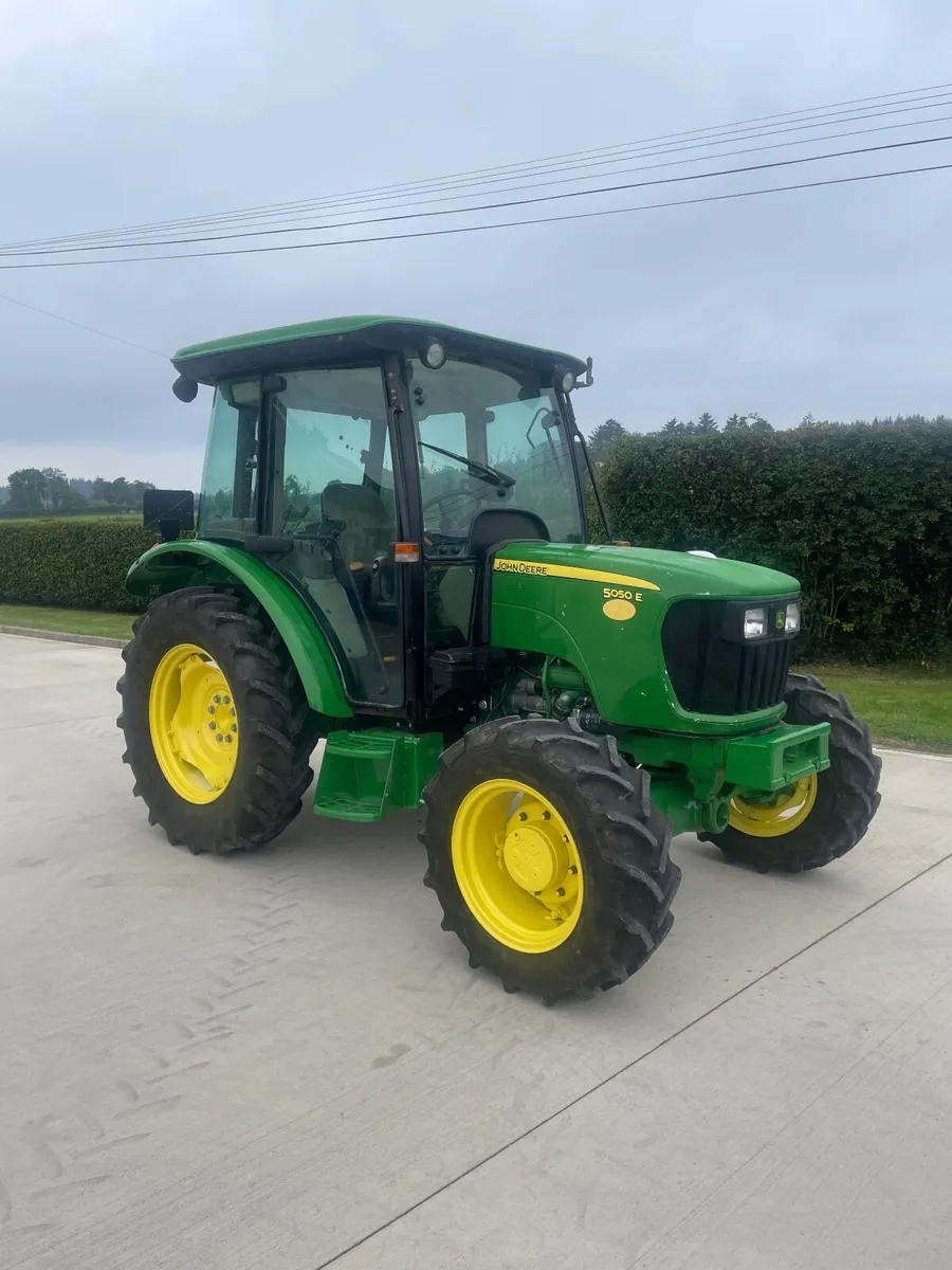 John Deere 5050e - Image 1