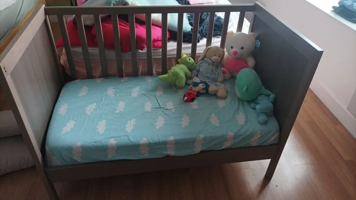 FREE Baby cot - Image 1