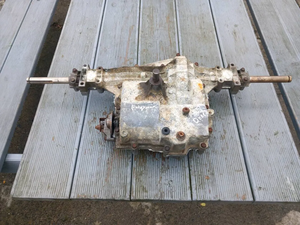 Husqvarna/craftsman manual gearbox for sale - Image 1