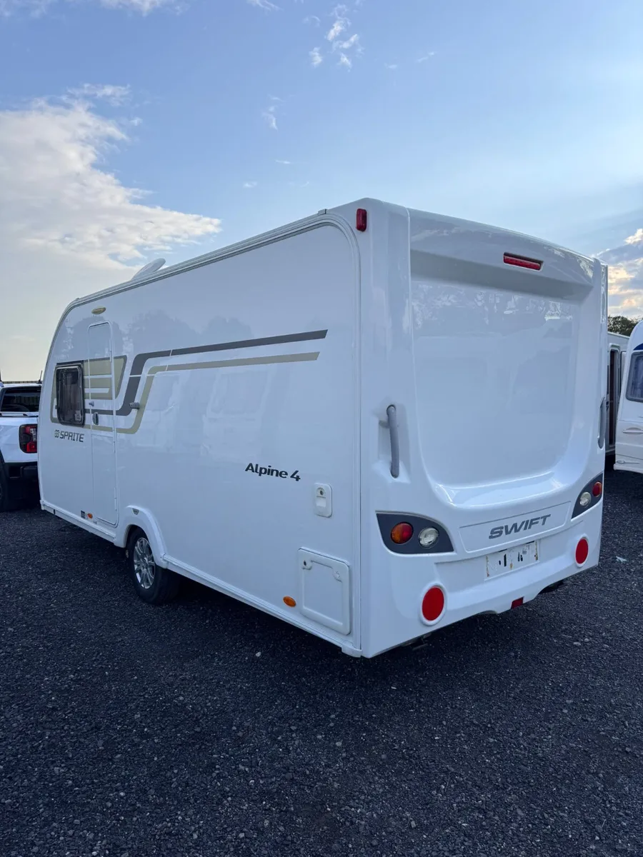 Swift Sprite Alpine 4 Berth Caravan - Image 4