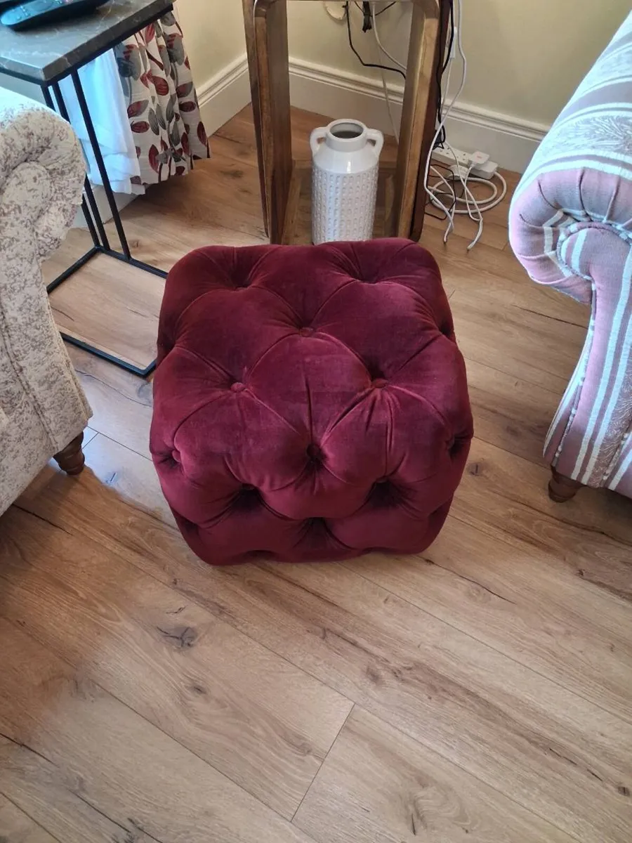 Suite of furniture - Image 3