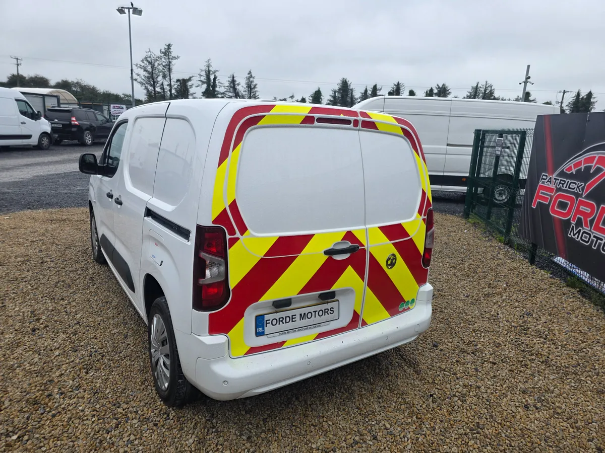 Vauxhall Combo 2020 - Image 3