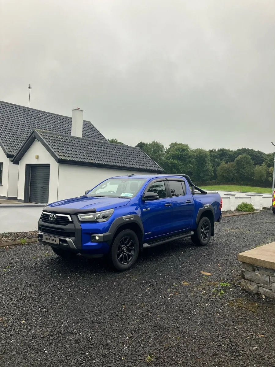 Toyota Hilux - Image 1