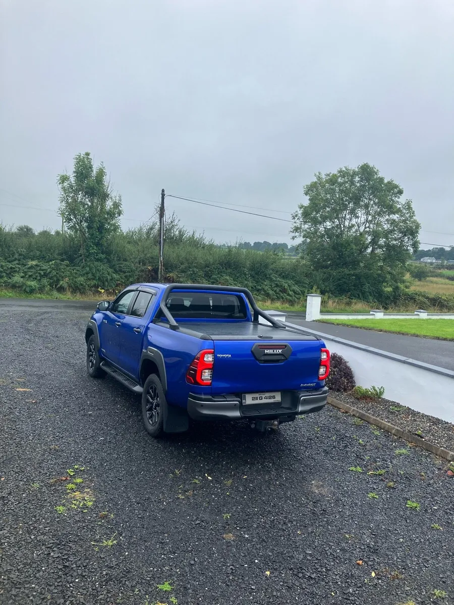 Toyota Hilux - Image 2
