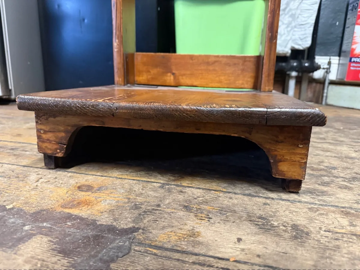 Original single kneeling pew from Paris 1855. - Image 4