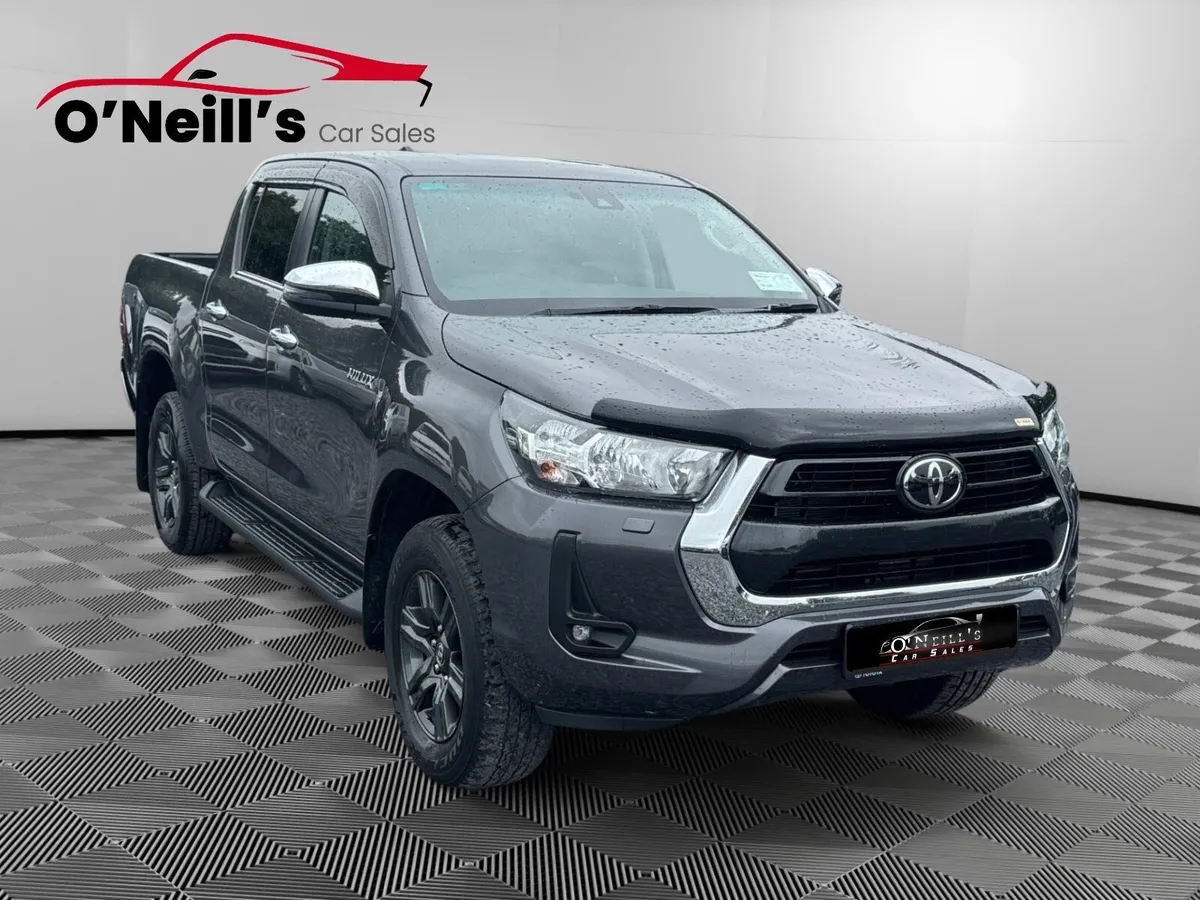 Toyota Hilux 2025 2.8 SR5 MANUAL #448 - Image 3