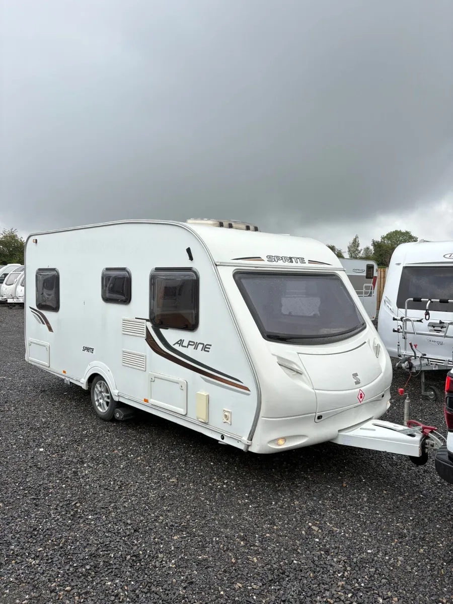 Swift Sprite alpine 4 berth caravan - Image 2
