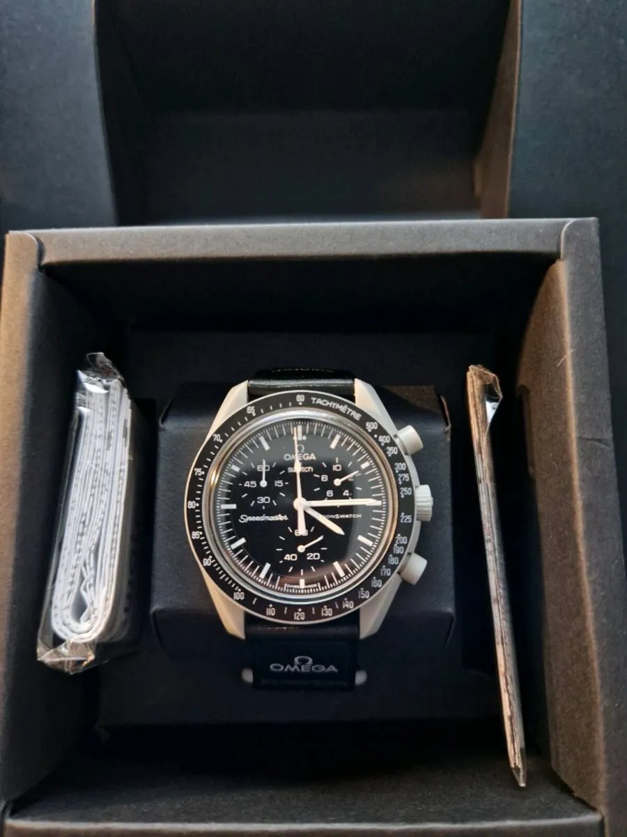 Omega x Swatch Mission to the Moon - Image 2