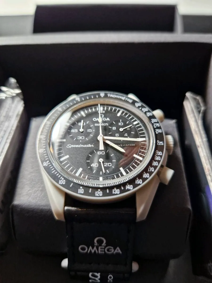 Omega x Swatch Mission to the Moon - Image 3