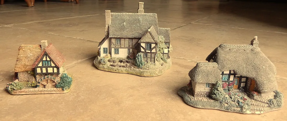Group of 5 Small Vintage Architectural Sculptures - Image 3