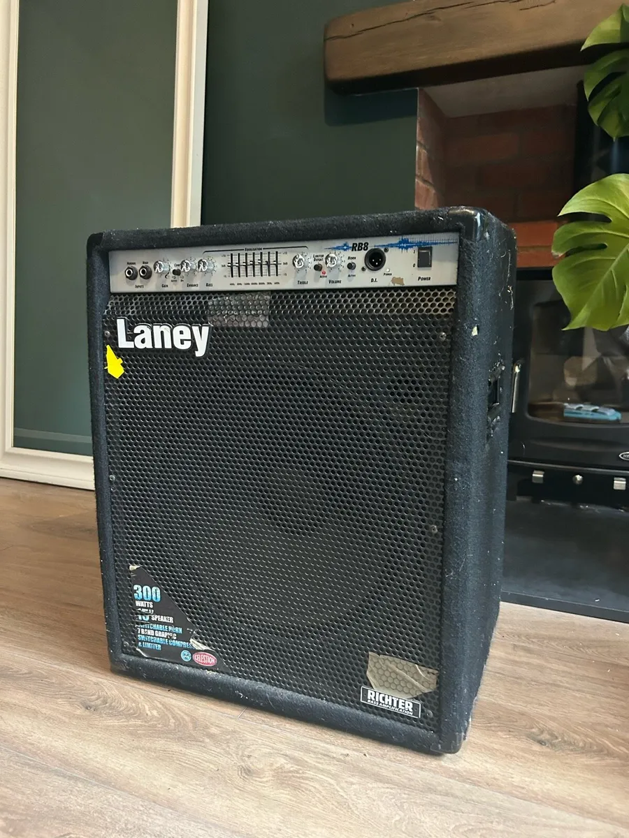 Free Laney RB8 300 watt base amp - Image 3