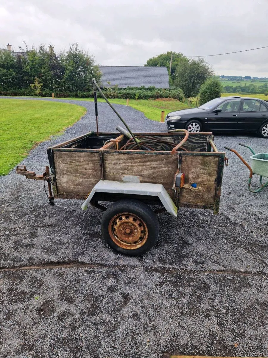 Small trailer 5foot x 3½foot - Image 1