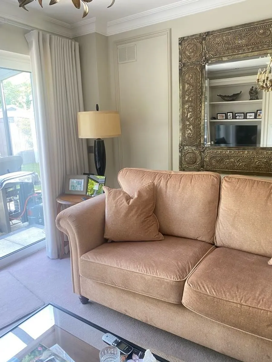sofa - Image 1