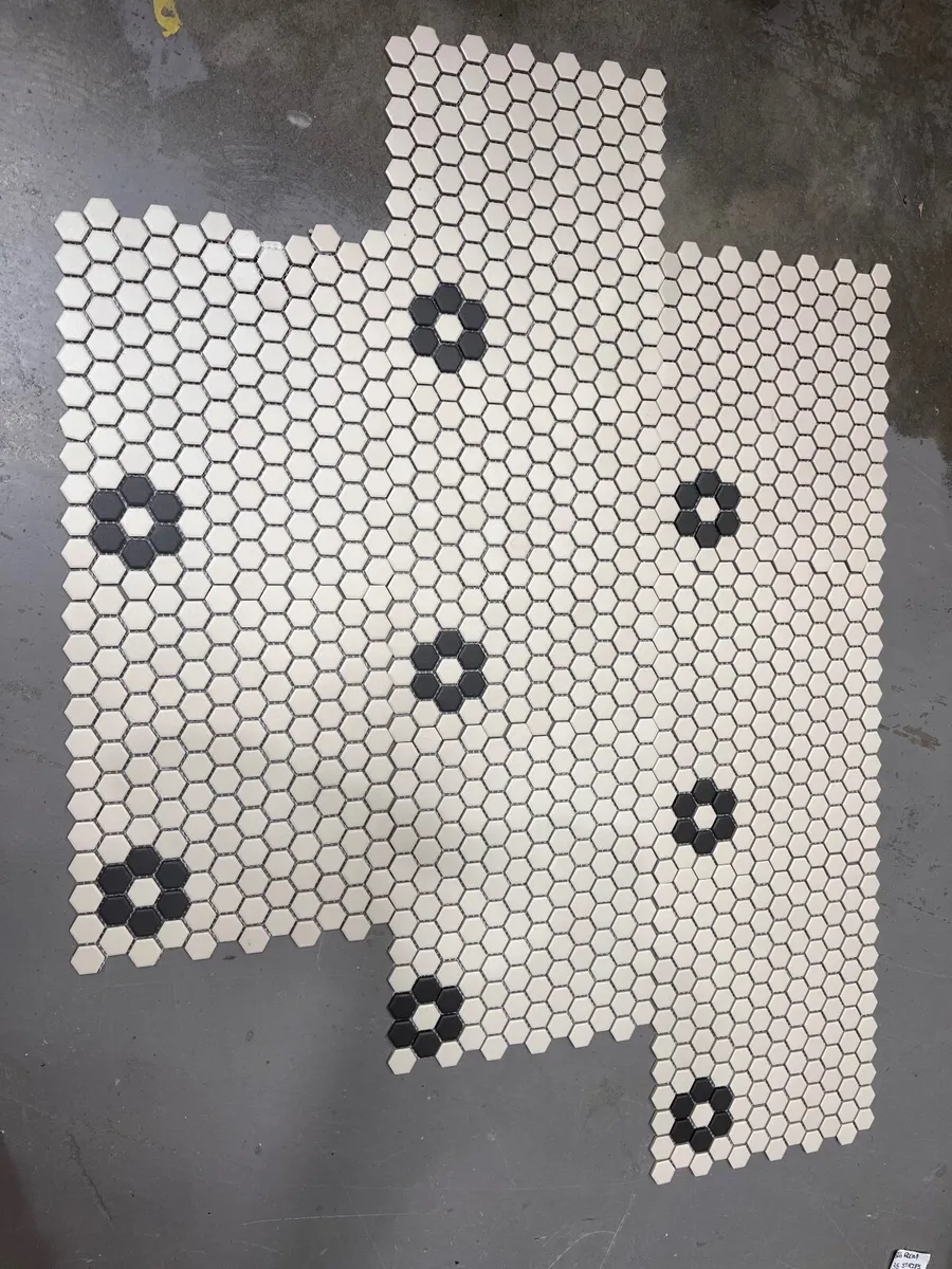 Mosaic tiles - Image 1
