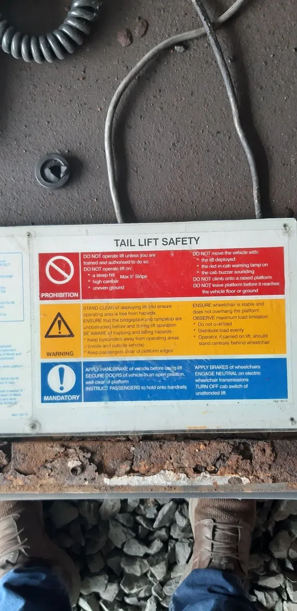 Rathcliff wheelchair lift - Image 1