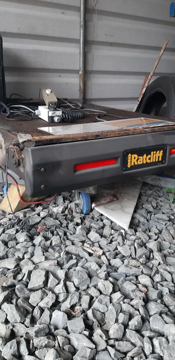 Rathcliff wheelchair lift - Image 1