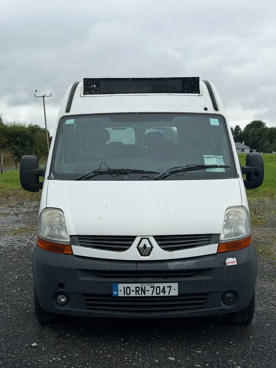 2010 Renault Master - Image 1