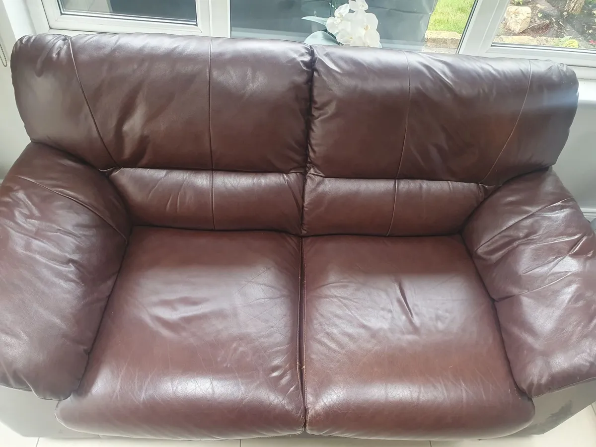 Couch - Image 2