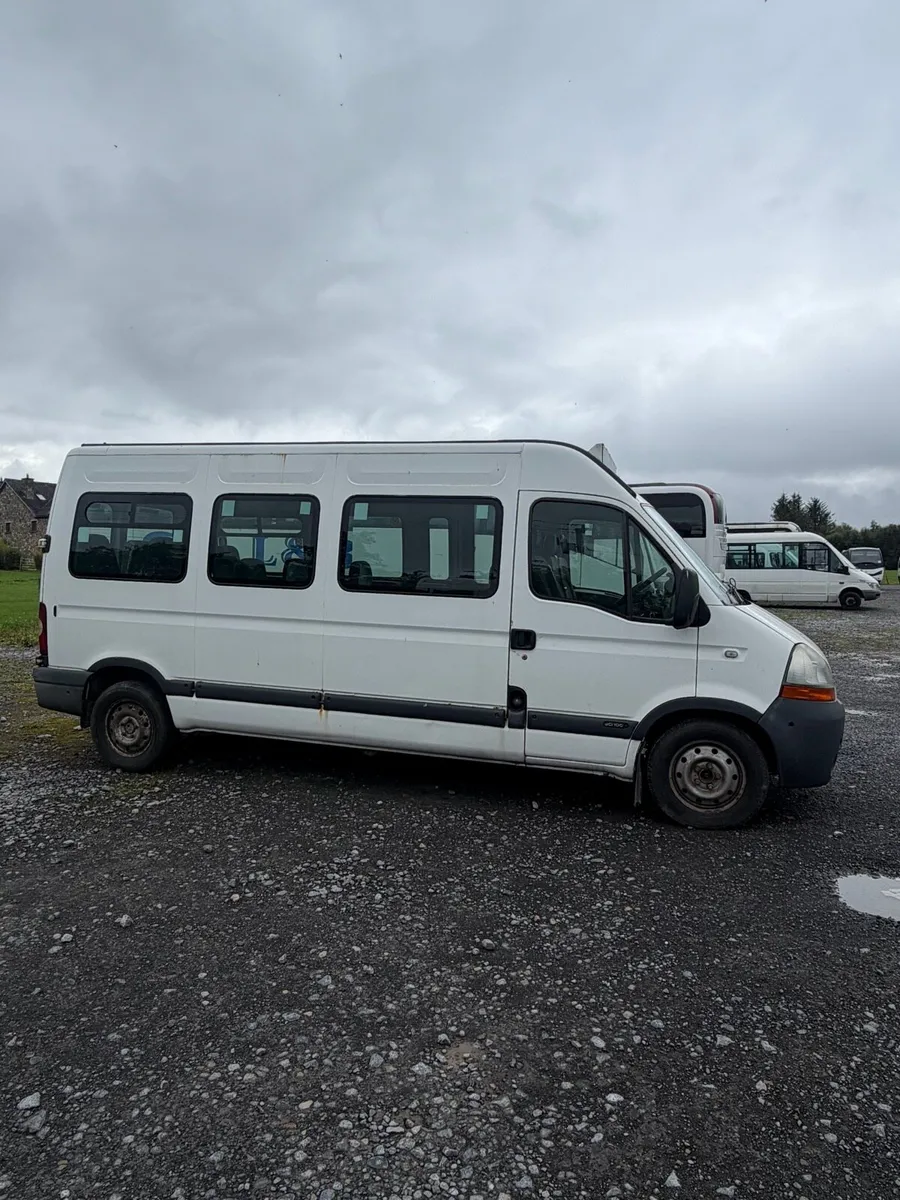 2010 Renault Master - Image 2