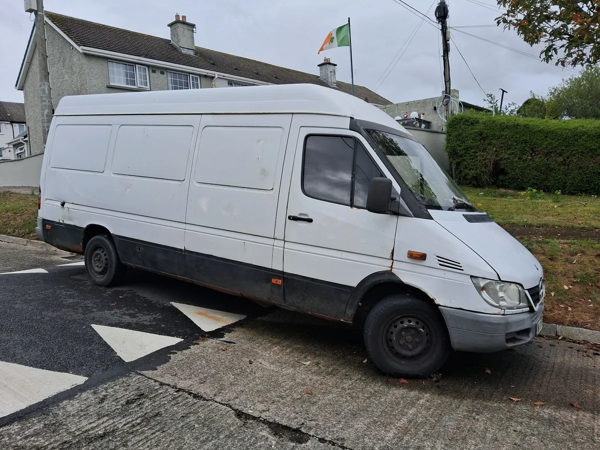 Mercedes-Benz Sprinter 2003 - Image 1