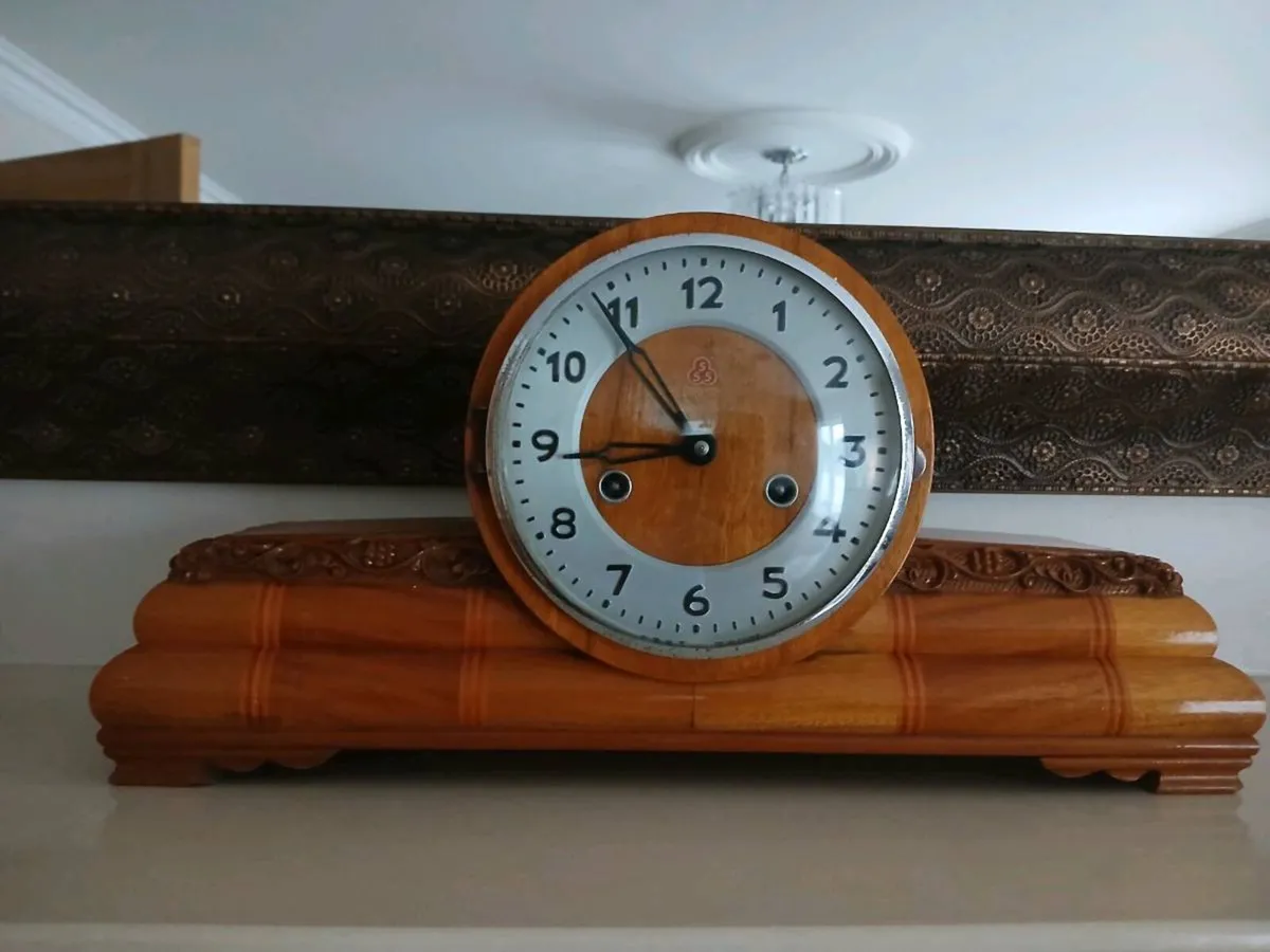 Mantle clock 1940s - Image 1