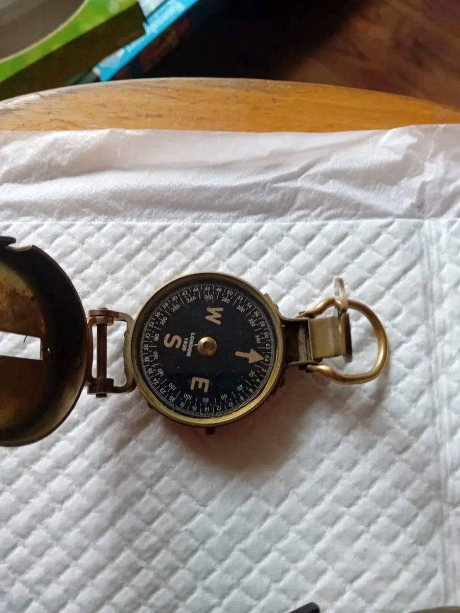 ANTIQUE AND COLLECTABLES - Image 2