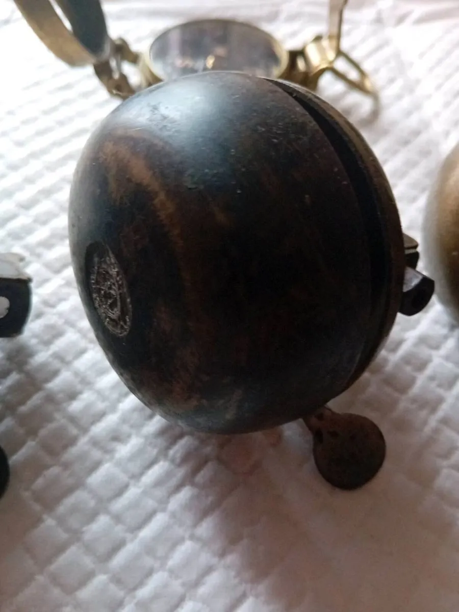 ANTIQUE AND COLLECTABLES - Image 4