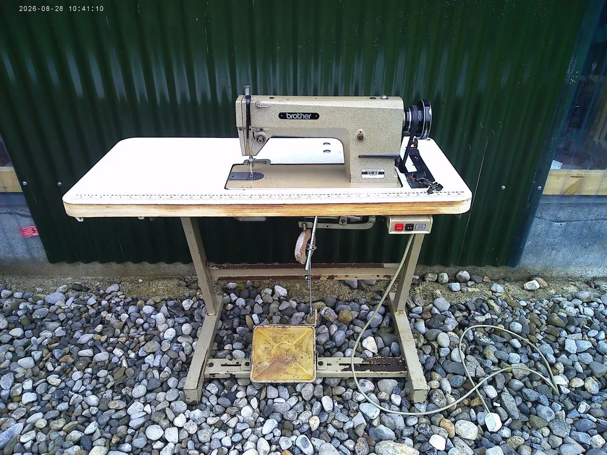 Industrial Sewing Machine - Image 2