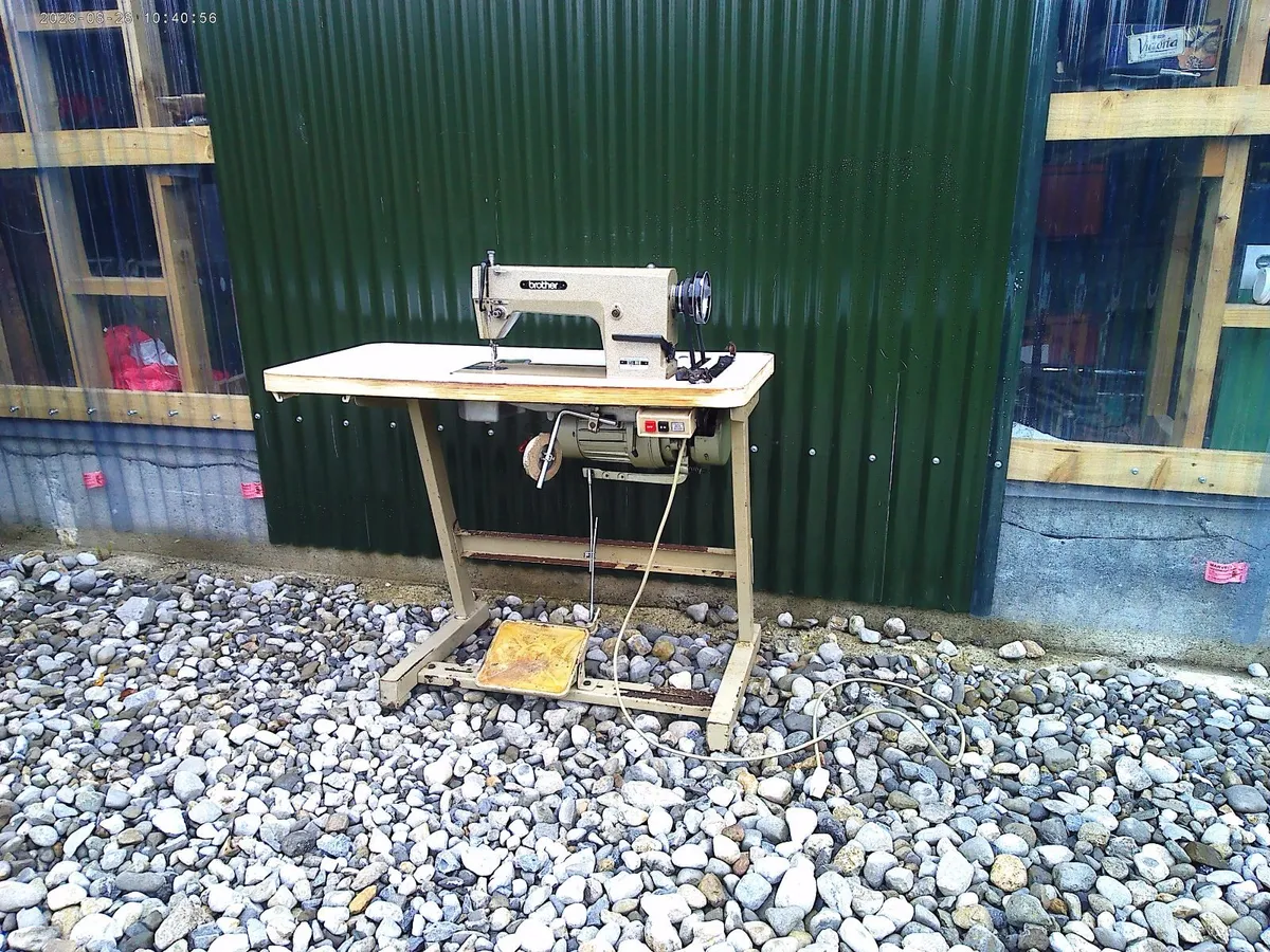 Industrial Sewing Machine - Image 1