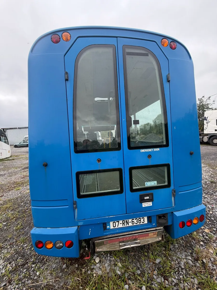 2007 Mercedes Sprinter - Image 3