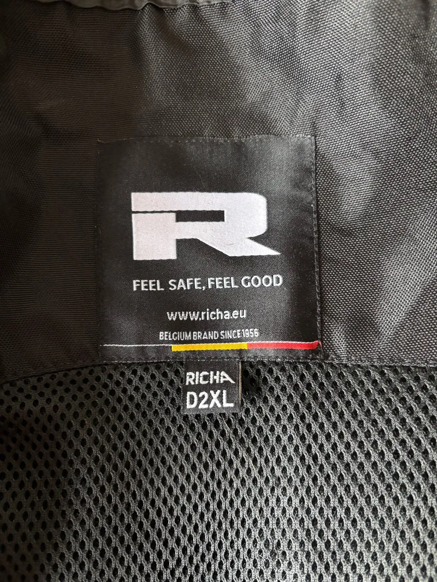 Ladies Richa motorcycle jacket - Image 3