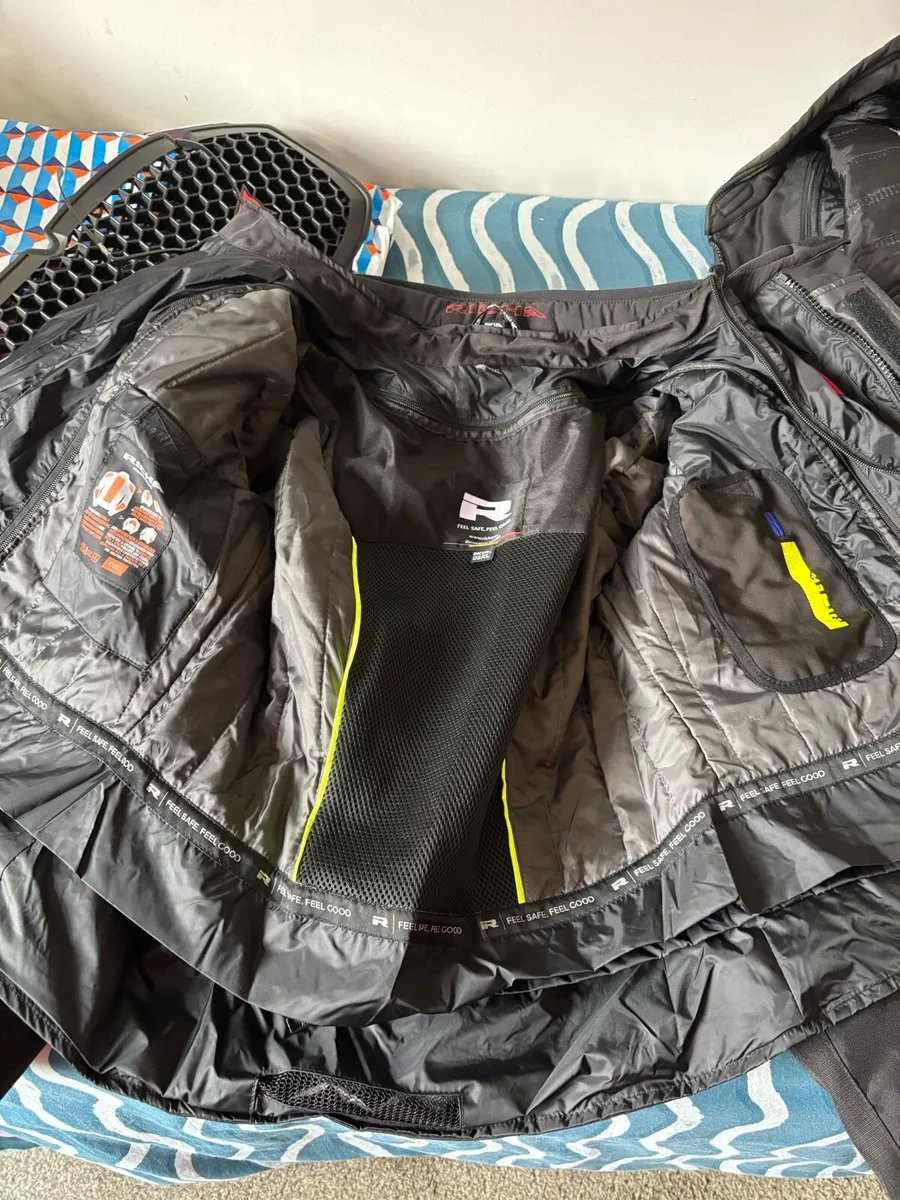 Ladies Richa motorcycle jacket - Image 4