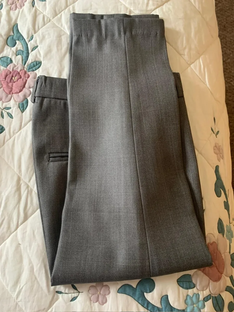 Boys trouser suit age 7yrs - Image 2