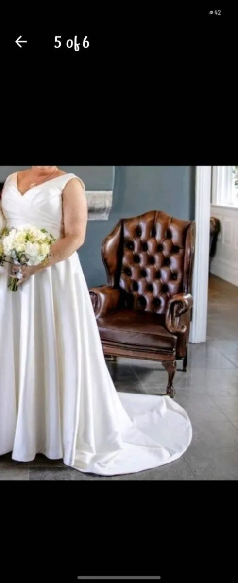 Wedding dress - Image 4