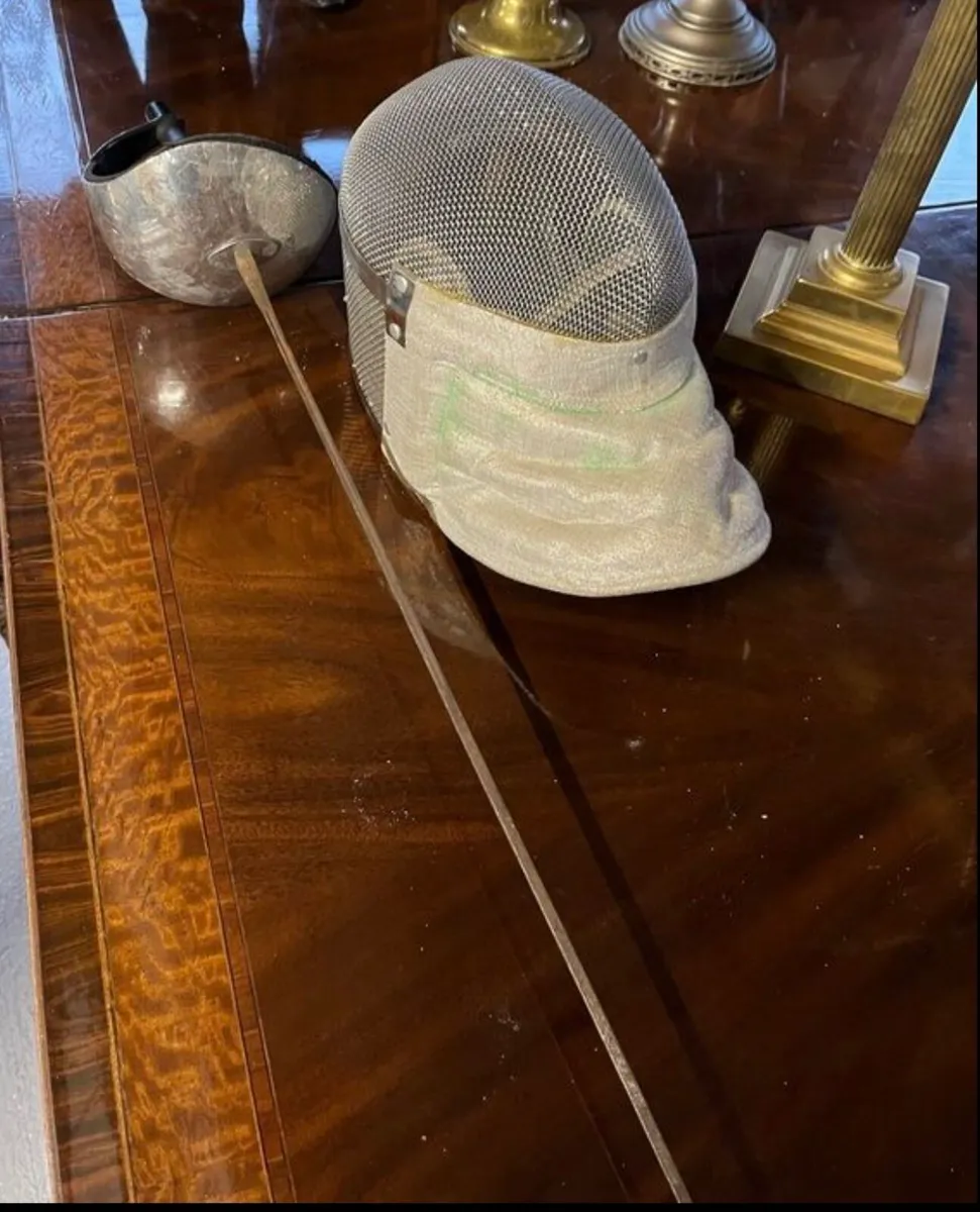 Leon Paul fencing mask and sword - Image 2