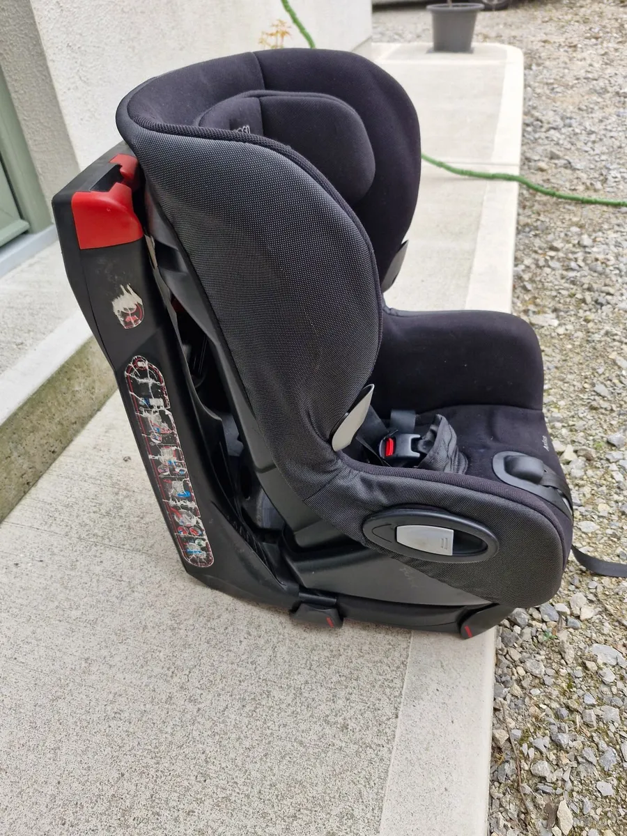 Maxi Cosi Axis Baby Car Seat - Image 4