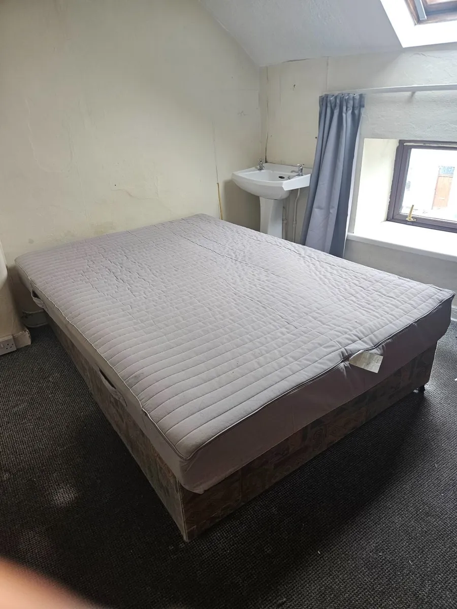 Double bed Free to take away