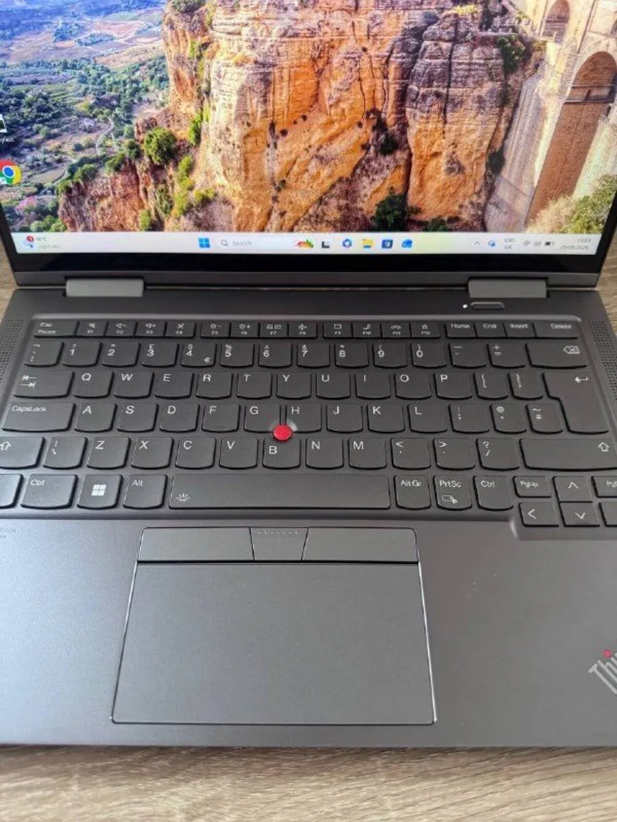 Lenovo ThinkPad X1 Yoga Gen 6 | i7-1185G7 | 16GB - Image 2