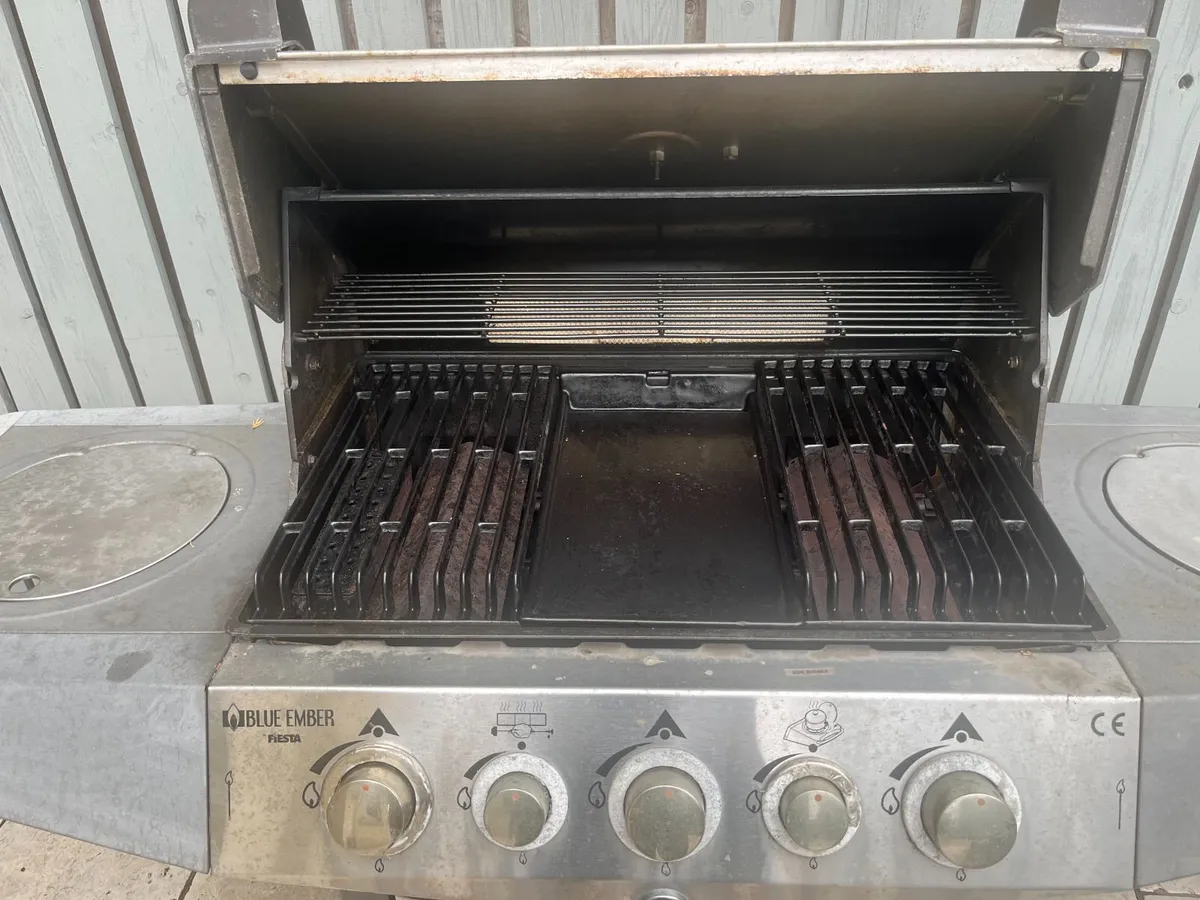 BBQ Gas Grill  ( inc gas cylinder ) - Image 3