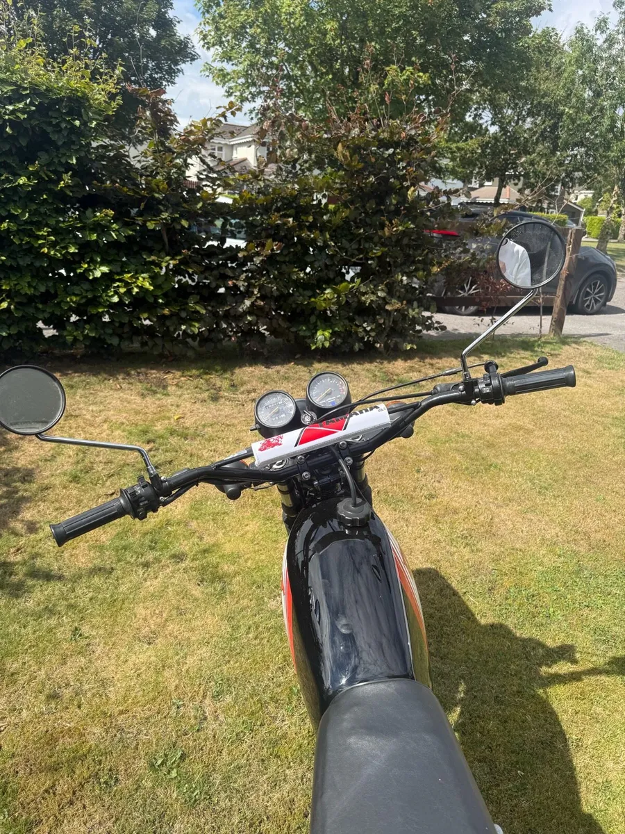 Yamaha DT175 1982 - Image 3