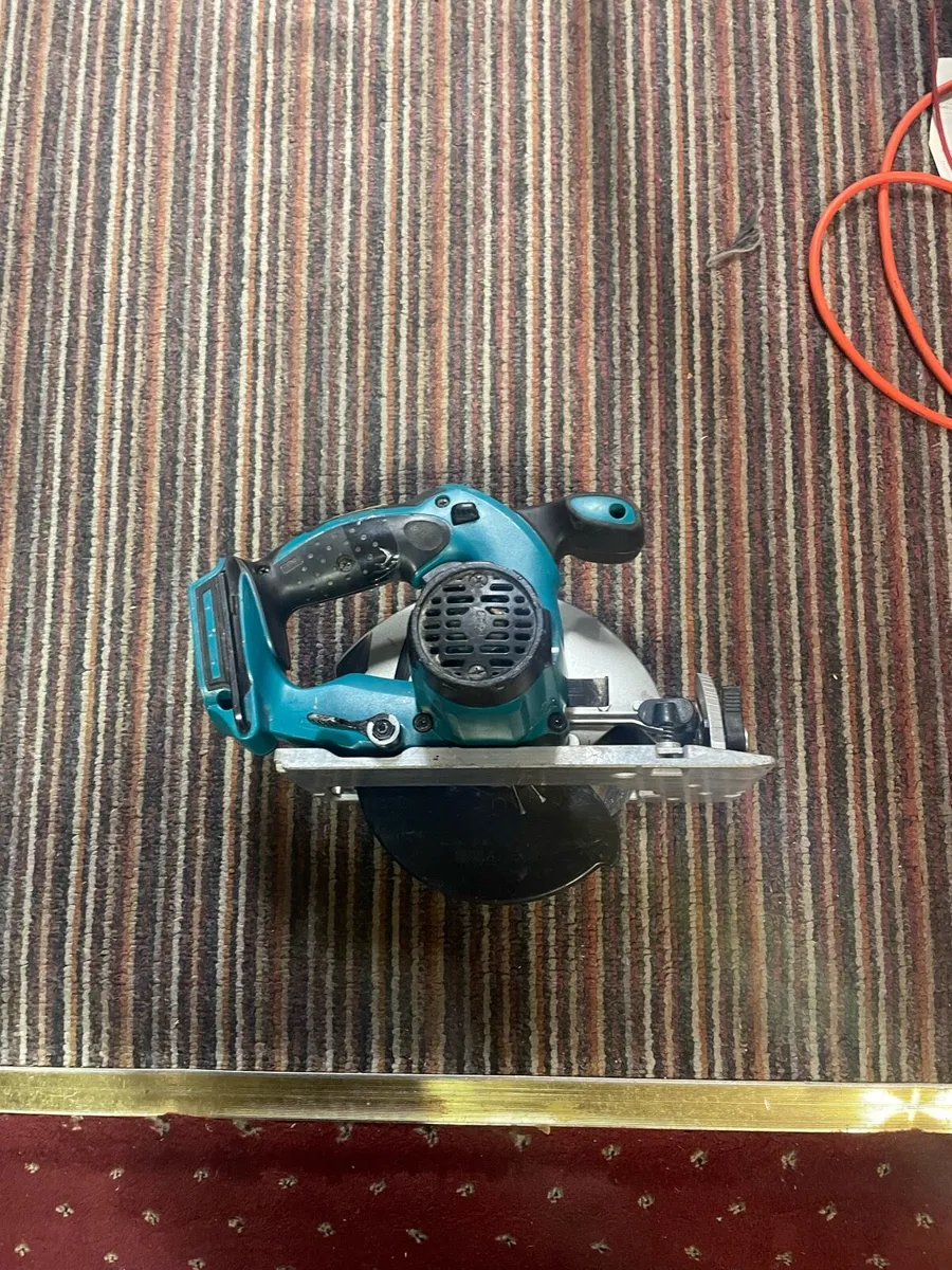 Makita DSS611 Circular Saw - Baretool - Image 3