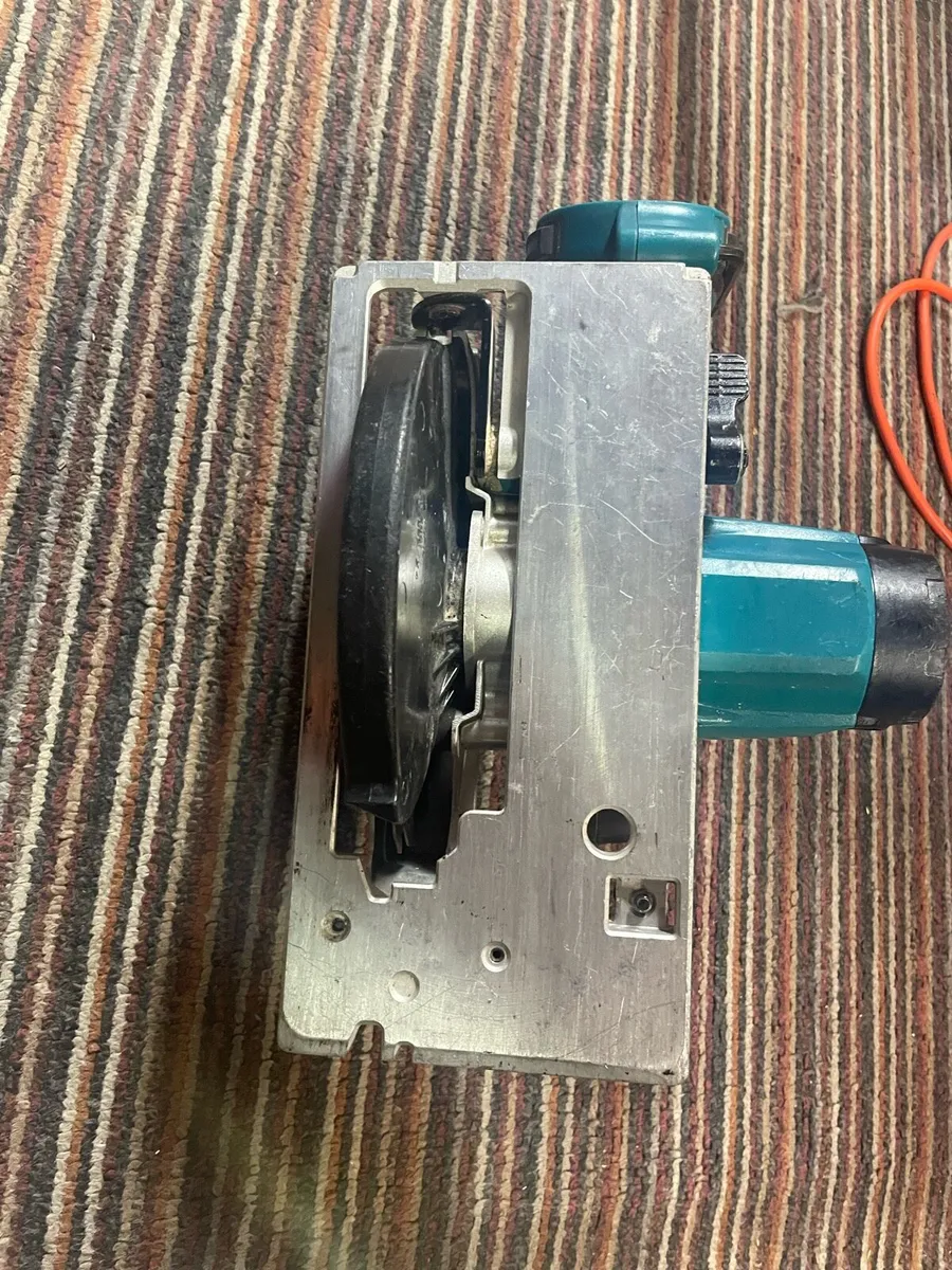 Makita DSS611 Circular Saw - Baretool - Image 4