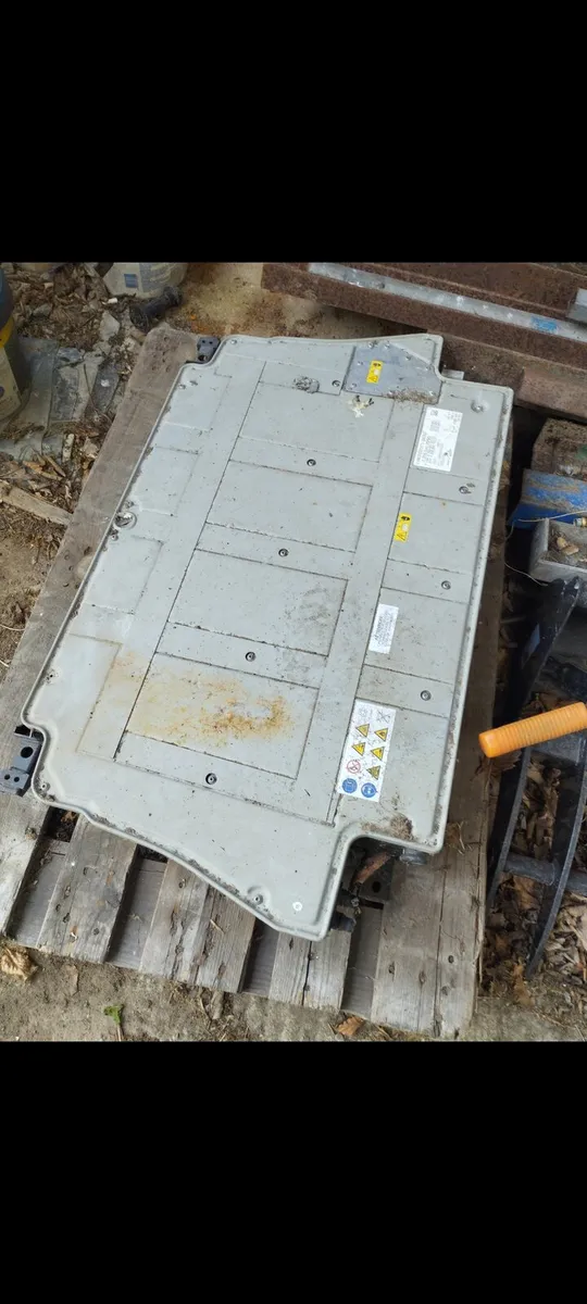 Mercedes w205 Hybrid Battery - Image 1