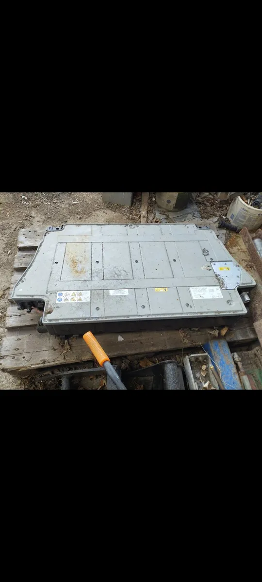 Mercedes w205 Hybrid Battery - Image 2