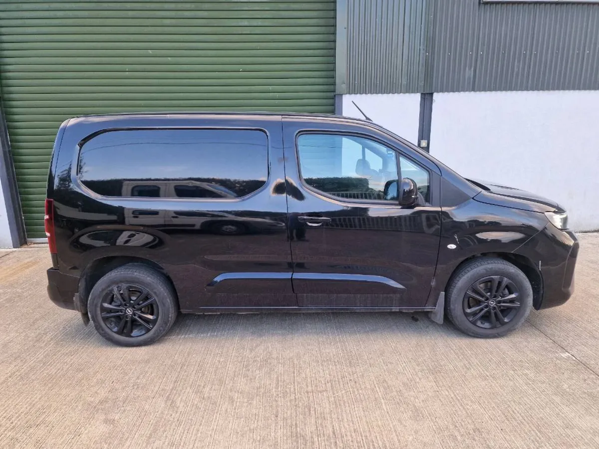 Opel Combo Sportive Van - Image 4