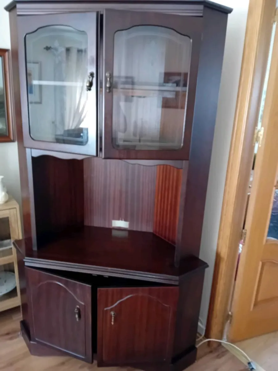 Mahogany corner cabinet and coffee table - Image 3