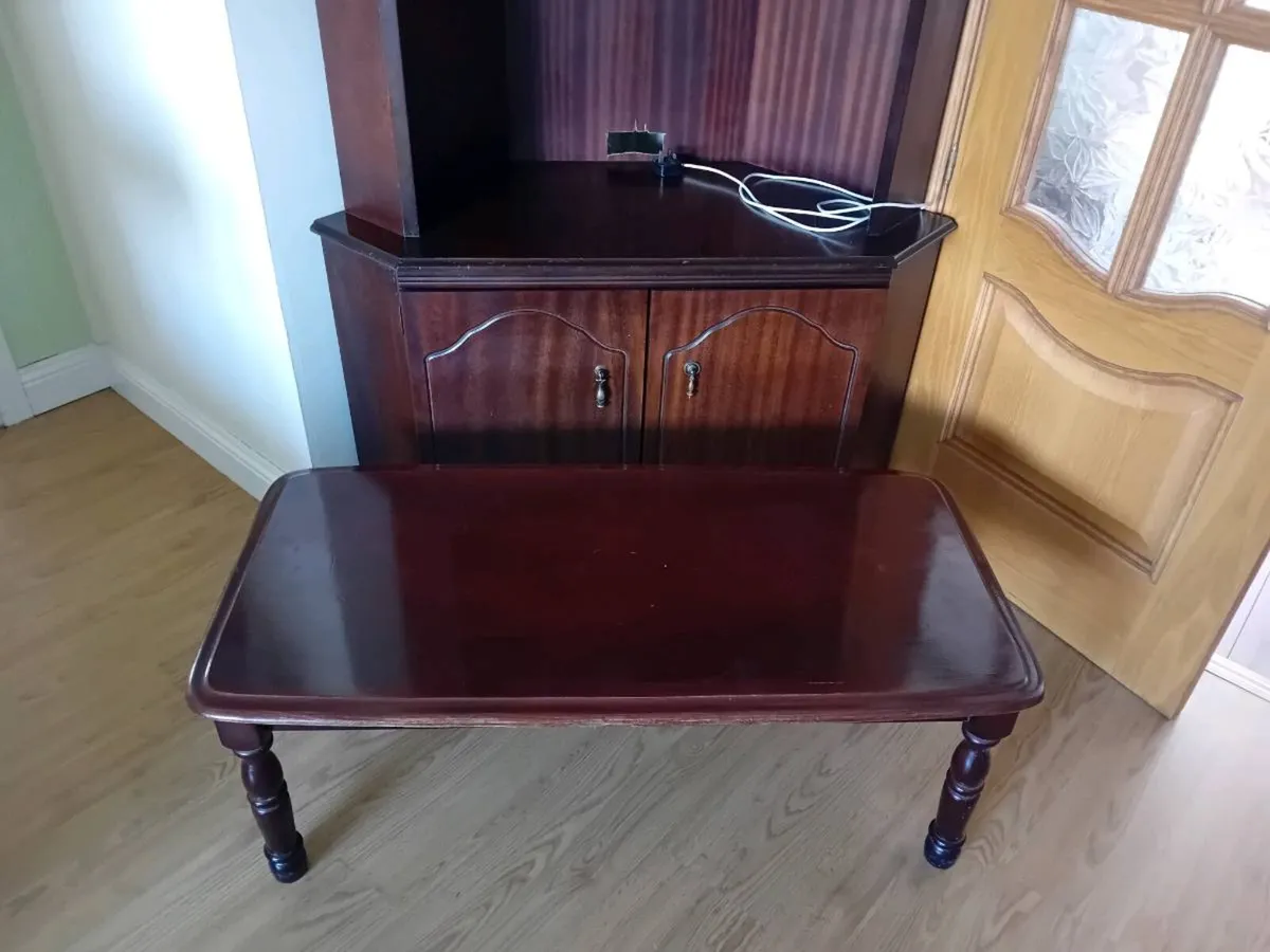 Mahogany corner cabinet and coffee table - Image 2