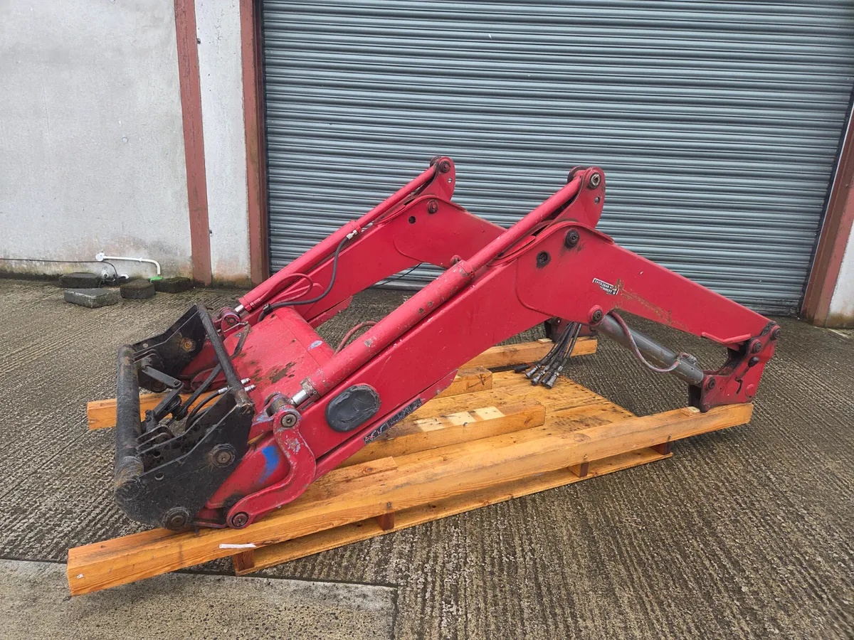 Stoll 715 LA Loader - Image 2
