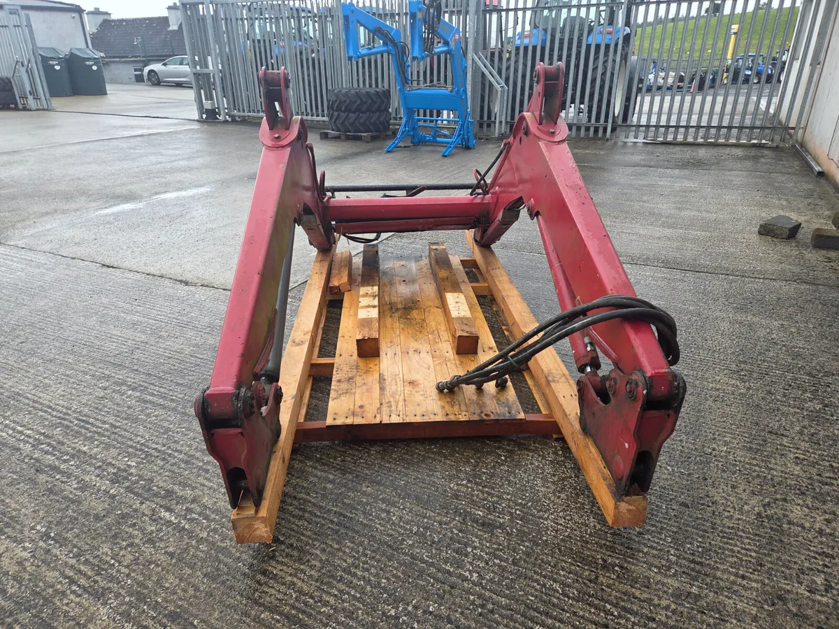 Stoll 715 LA Loader - Image 4