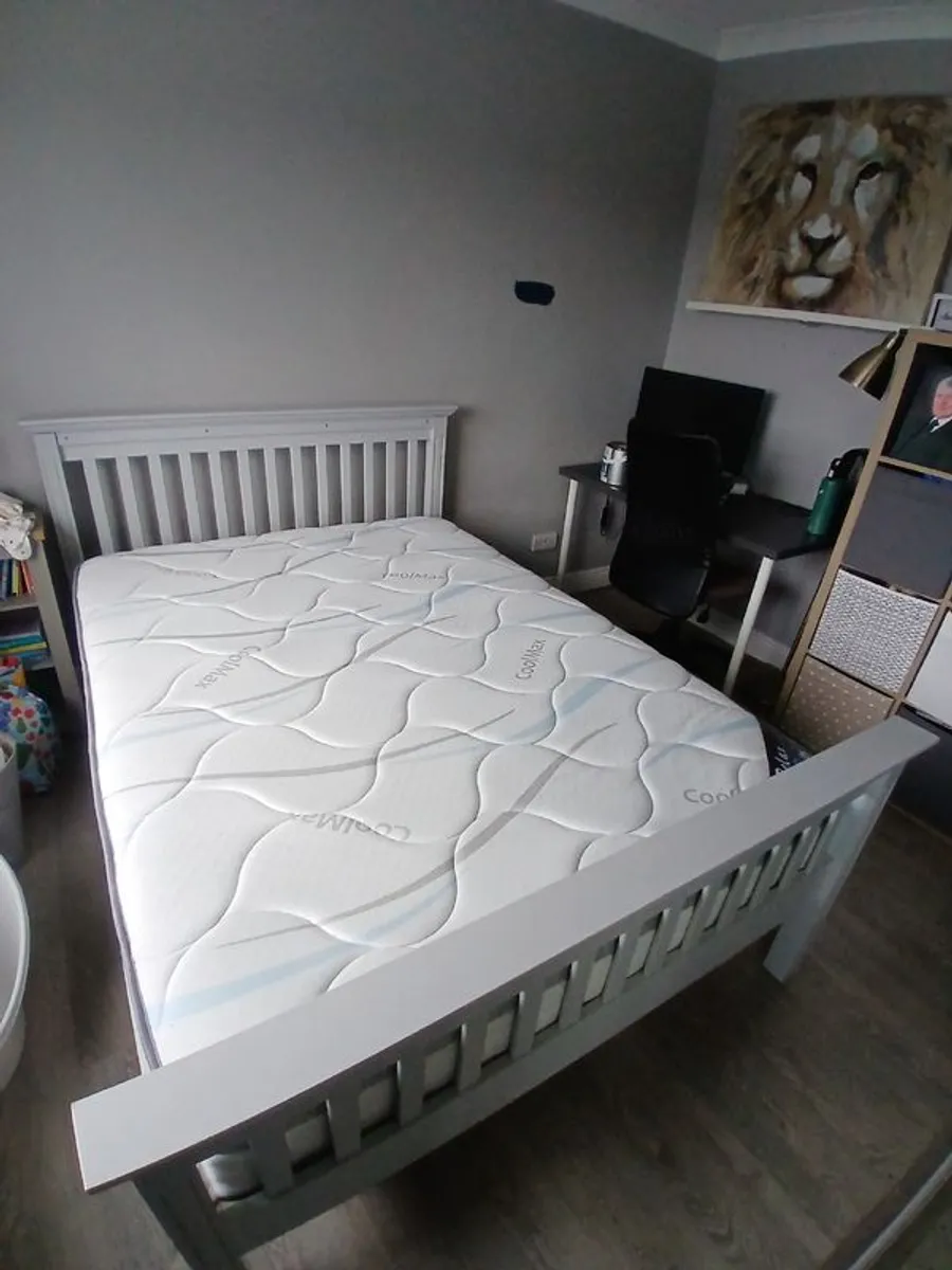 Bed - Image 2
